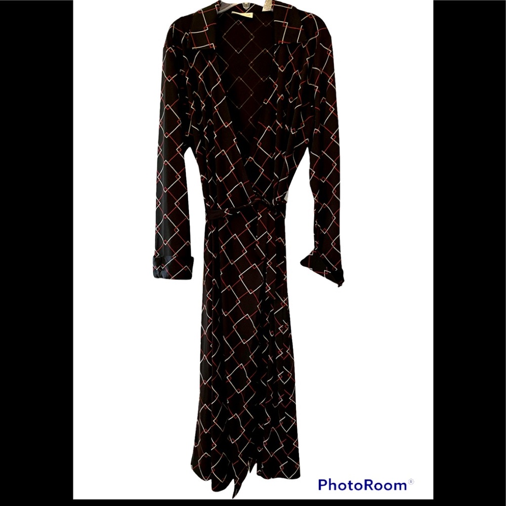 Pretty Amanda Smith wrap dress